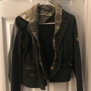 Baggy Army green jacket with camo print inside